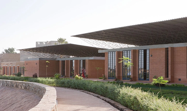 Juhani Pallasmaa and Diébédo Francis Kéré Honored in 2014 Schelling Architecture Awards - Featured Image