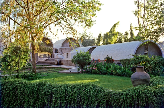 Balkrishna Doshi Awarded 2022 RIBA Royal Gold Medal for Architecture - Featured Image