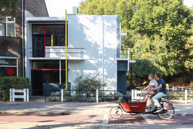 O mito da arquitetura branca: como os arquitetos modernistas usavam as cores - Imagem de Destaque