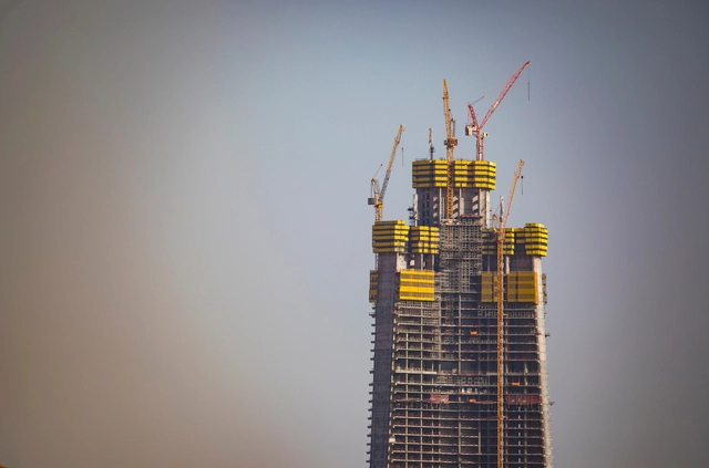 La construcción del rascacielos más alto del mundo se reanuda en Arabia Saudita tras 5 años de pausa - Imagen Principal