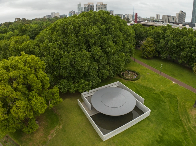 Diseñado por Tadao Ando, MPavilion 10 se inaugura en Melbourne, Australia - Imagen Principal