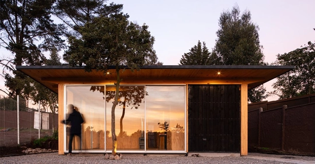 Casa los Pinos / Fantuzzi + Rodillo Arquitectos - Fotografía exterior, Casas, Fachada, Puerta