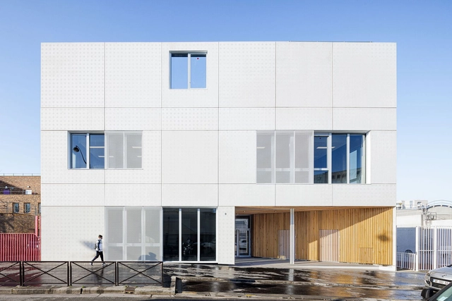 Centro Cultural Paris Anim' Jean-Michel Martial / EGA Erik Giudice Architects  - Centro Cultural