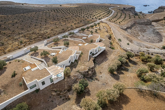 Hidden Ladies Suites / inDetail Architecture - Hospitality Architecture
