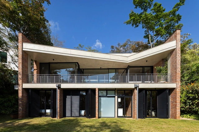 Casa AC / Arquitetos Associados - Fotografia de Exterior, Casas, Porta